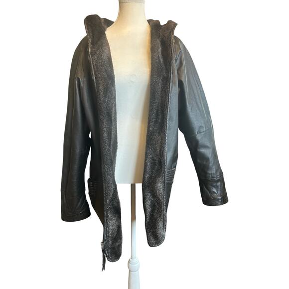 Vintage Gantos Reversible Jacket – Leather & Faux Fur - Picture 5 of 11